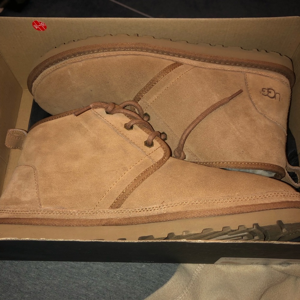 Ugg Nuemel size 11 Brand New